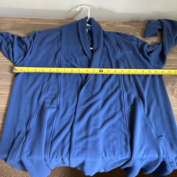 Athleta Women’s Small Blue Cardigan - Picture 5 of 7